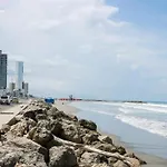 Apartamento Marbella - En Edificio Frente A La Playa Cerca Al Centro Historico