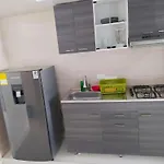 Apartamento Marbella - En Edificio Frente A La Playa Cerca Al Centro Historico